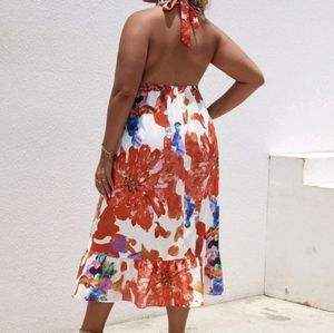 GENTLY USED PLUS Size Floral Print Tie Back Halter Dress